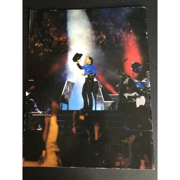 Vintage Garth Brooks on Tour Souvenir Concert Brochure Book Photos - Picture 8 of 8